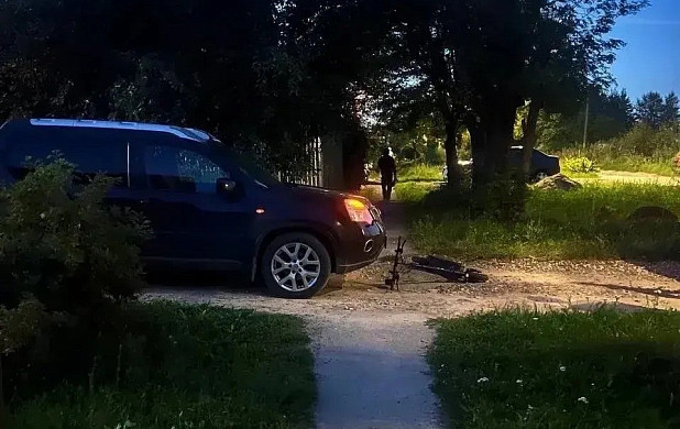 В Шуе 12-летний подросток на электросамокате врезался в «Ниссан Х-Трейл»